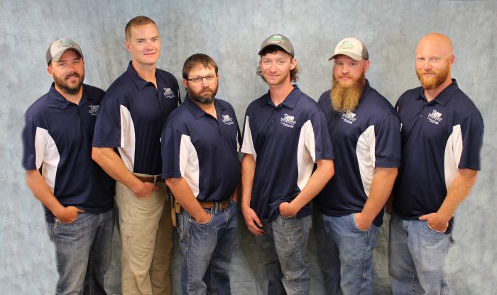 lineman%20group%20Resized.jpg